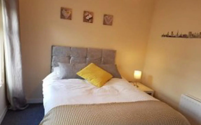 Hillfoot House