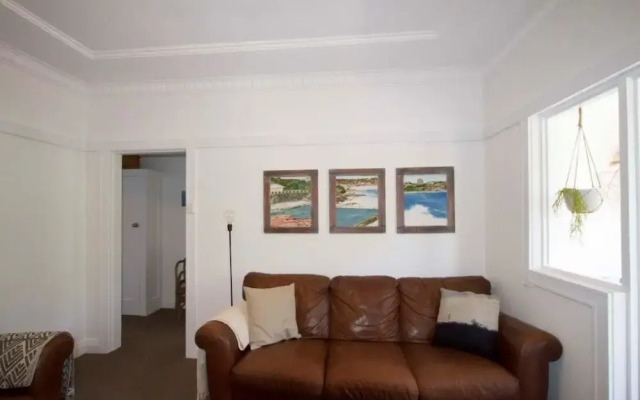 COOGEE GILES (640i)