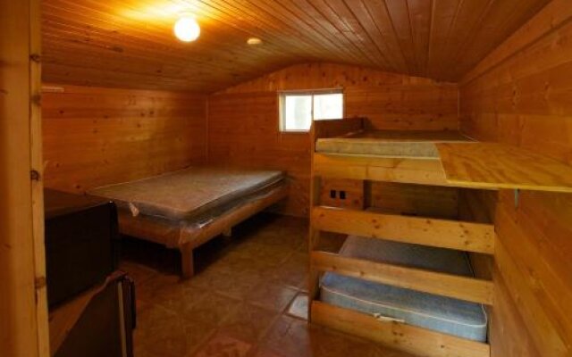 Plymouth Rock Camping Resort Studio Cabin 2