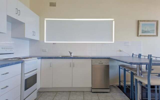 Quarterdeck, Unit 5/12 Magnus Street