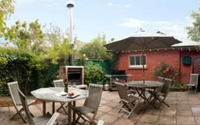 Glendinning House