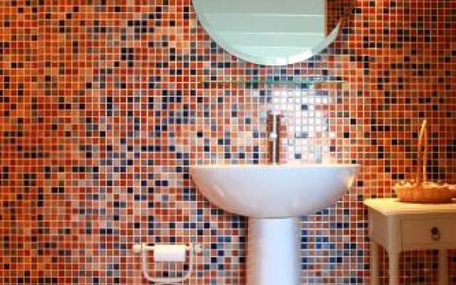 Danny Minnies Country House