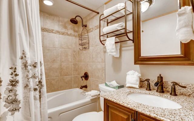 Key Condo 2939 - 1 Br Condo