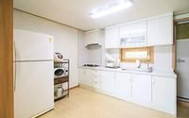 Chungju View Pension