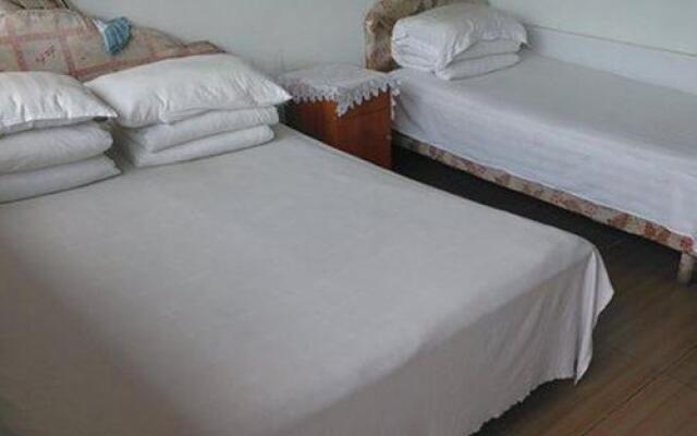 Beijing Wulingshan Red Farmstay