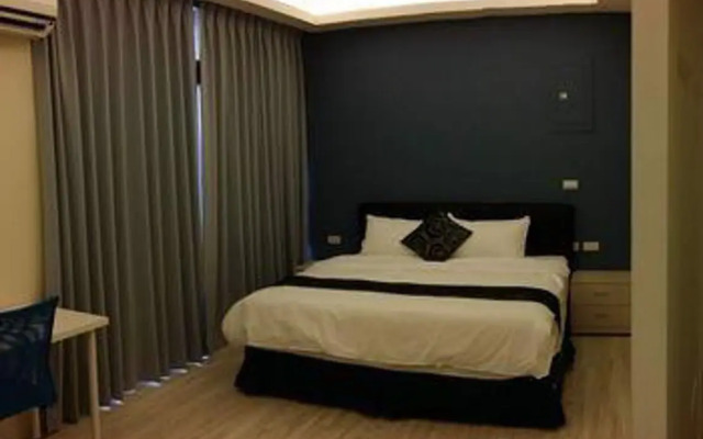 Yilan Night B&B