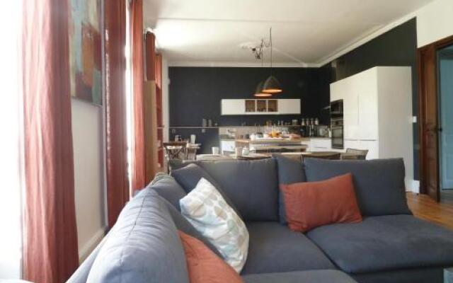 La Parenthese De L'Ile