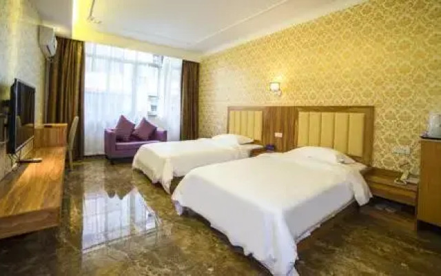 Yangshuo Rainbow Holiday Hotel