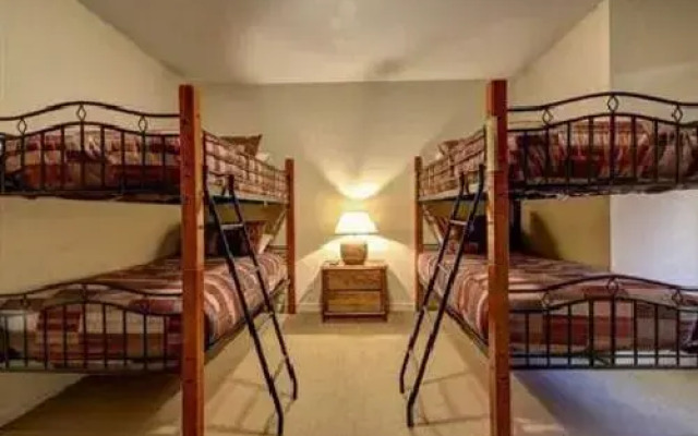 Ridgepoint Apartment