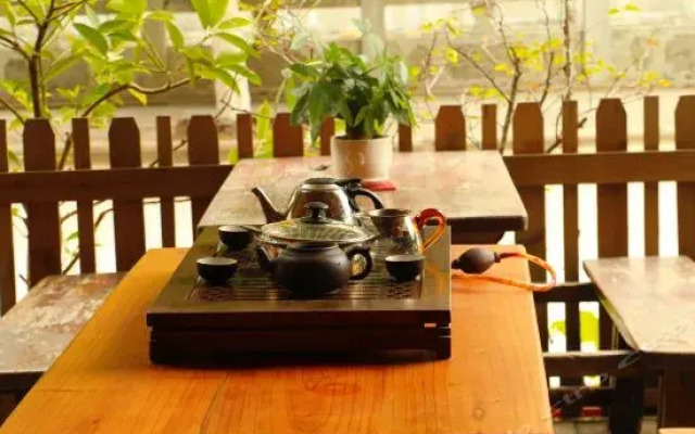 Yi Shui Ge Theme Hotel