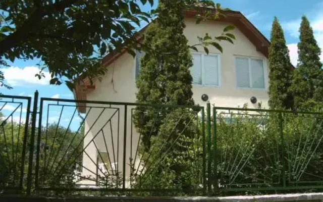 Anita Haus