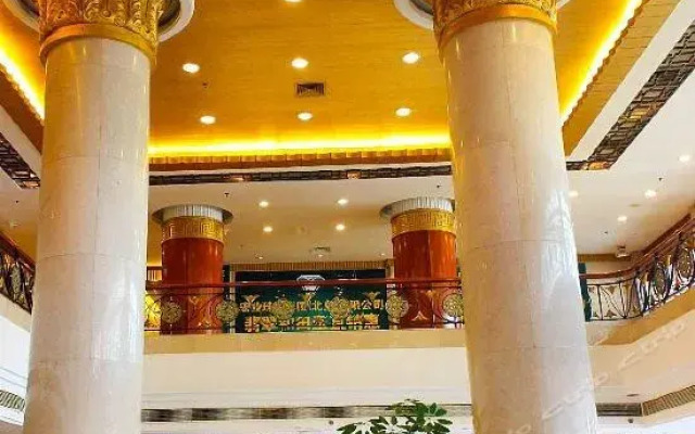 Golden Coast Hotel