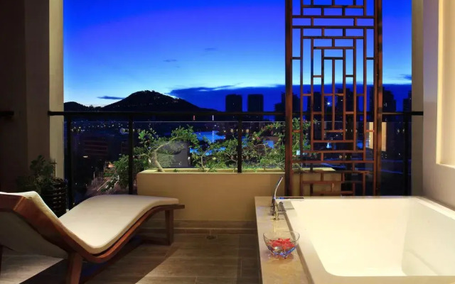 Four seasons ocean courtyard 4 дадунхай. Four Seasons Ocean Courtyard Хайнань. Four Seasons Ocean Courtyard Hotel Sanya. Four Seasons Ocean Courtyard 4*.
