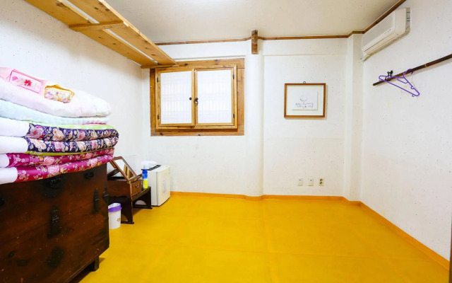 Jeonju Hanok Living Experience Center