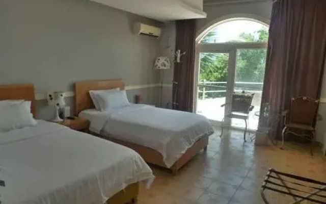 Golden Beach Villa