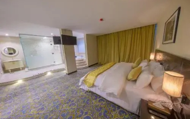 Rollins Hotel