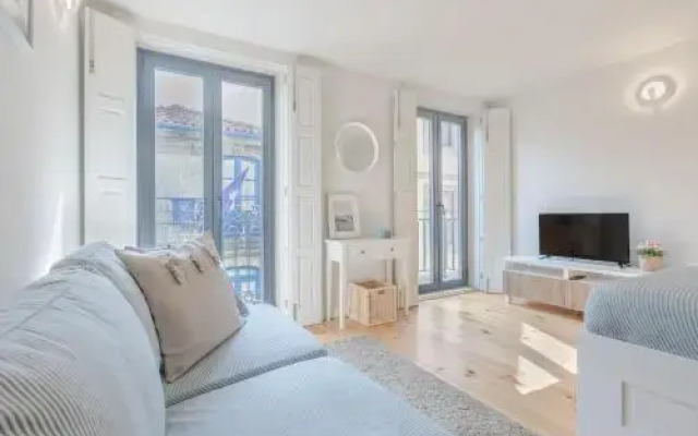 Live Porto & Douro - Almada