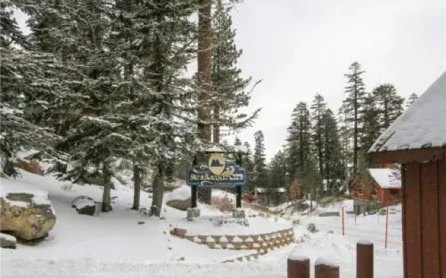 Mammoth Ski & Racquet Club #97