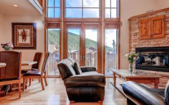 Antler's Gulch Townhome by Colorado Rocky Mountain Resorts