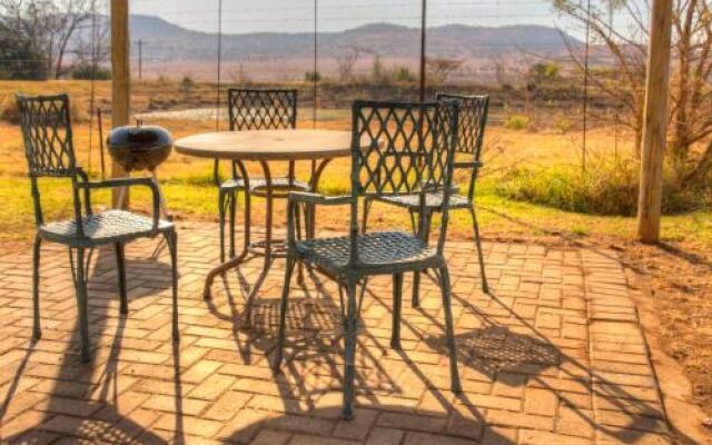 Drakensberg Bush Lodge and Backpackers