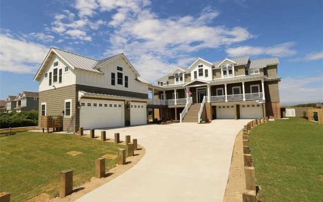 Cape Seaside - 7 Br Home