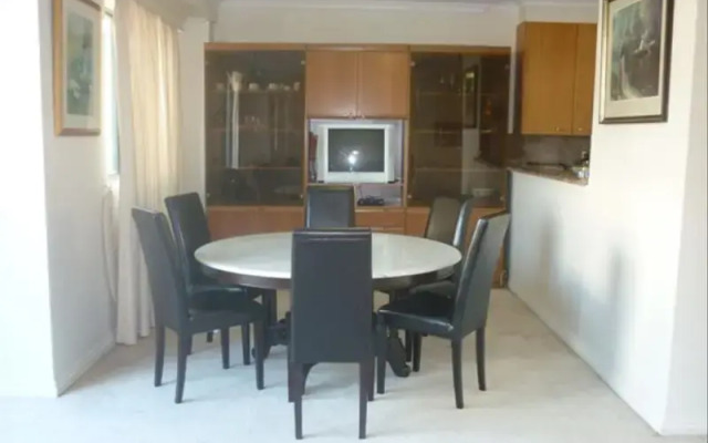 HWD89 - Harwood St Apartment