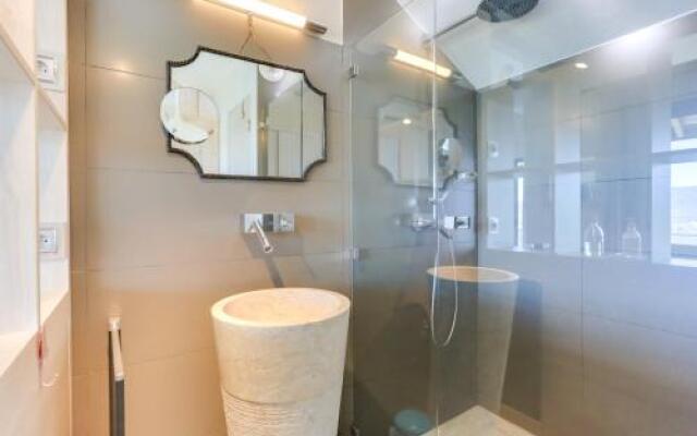 Le Clos Du Lac - Maison DHôtes - Guest House