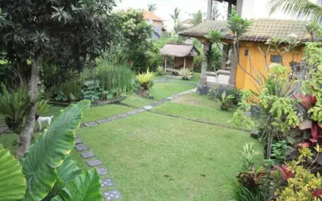 嘭嘭旅馆(BOM BOM House)
