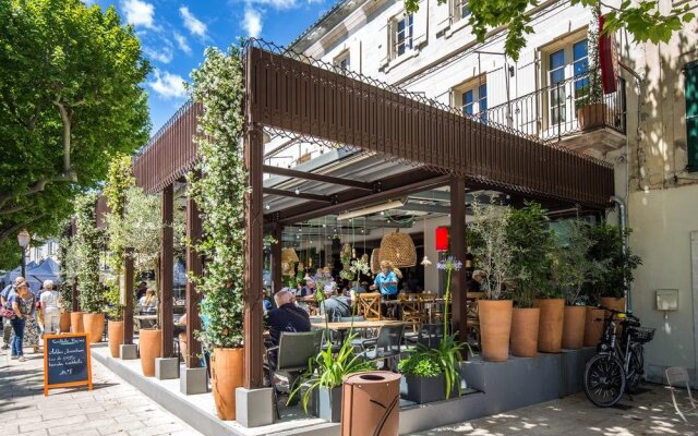 Le Bistrot Des Alpilles