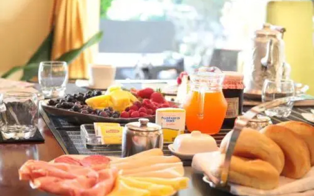 Merken Bed & Breakfast