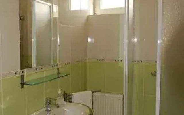 Kondics Apartmanház