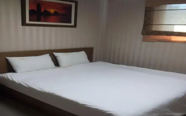Lord Tourist Hotel