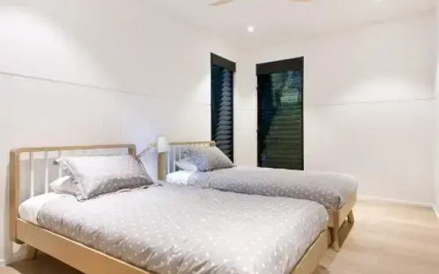 Luxury rainforest retreat, Little Cove