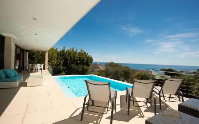 Geneva Drive Villa