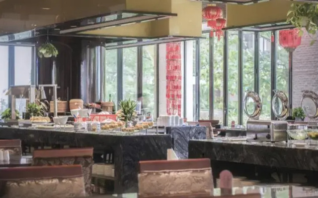 Days Hotel & Suites Da Peng Hainan