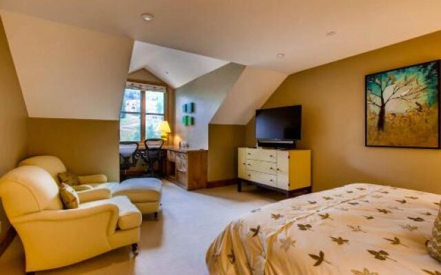 Hyatt Condominium 05