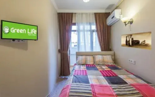 Green Life Apart Hotel