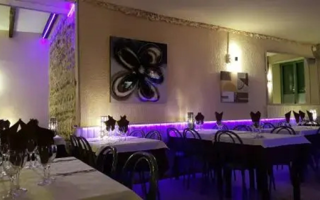 Chambre D´hôtes Léonie & Restaurant