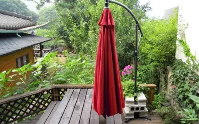 Hwajeong Hanok Bed and Breakfast