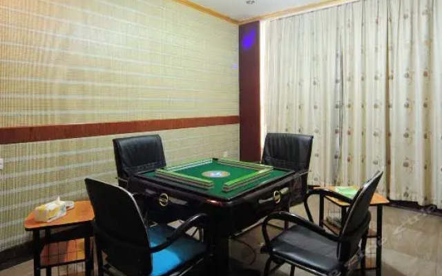 Tongxiang Zhouquan Yuanshun Hotel