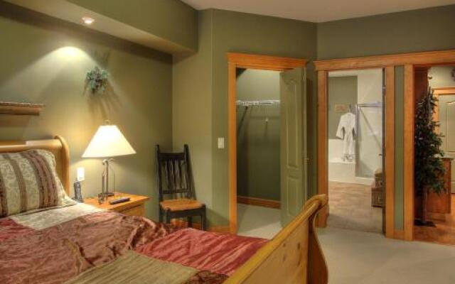 Treetops Ski Luxury Townhouse