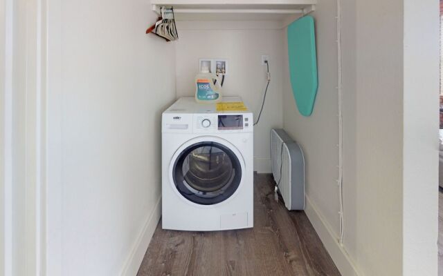 Seattle Waterfront Apartments by Barsala