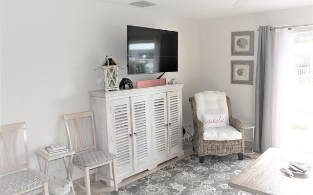 Jamaica Royale - 010 - 2 Br Condo