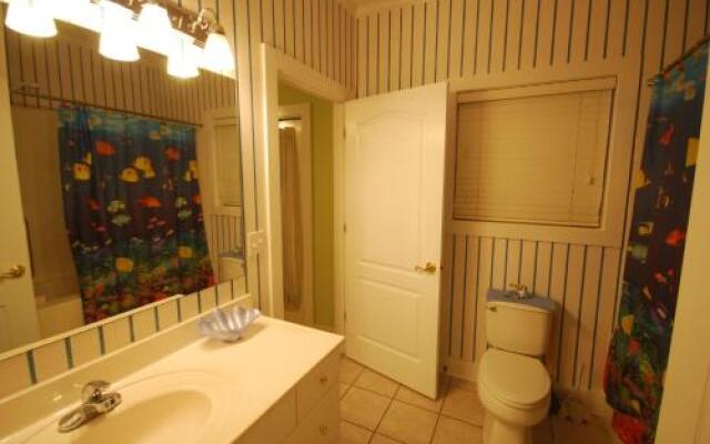 Parrot-Dise 13AU - 1 Br Condo