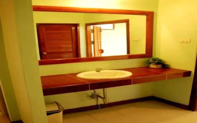 Tharawadee Resort