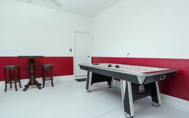 Home 8 Beds El Caro Lane 211537