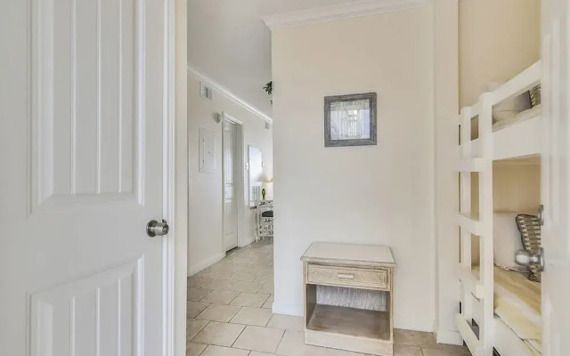 Seascape 1110 - 2 Br Condo