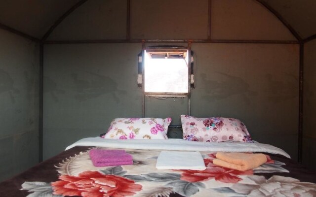 Wadi Rum Candles Camp