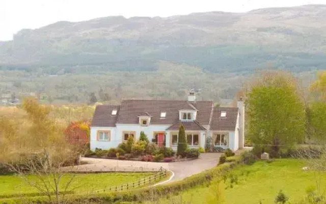 Abocurragh Farmhouse Bed and Breakfast
