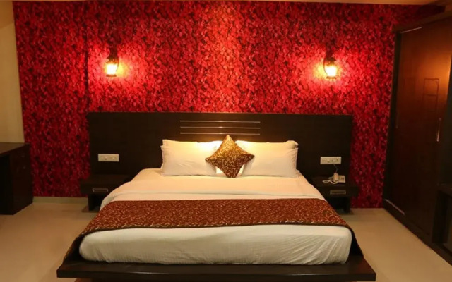 OYO Premium Teen Batti Devka Road